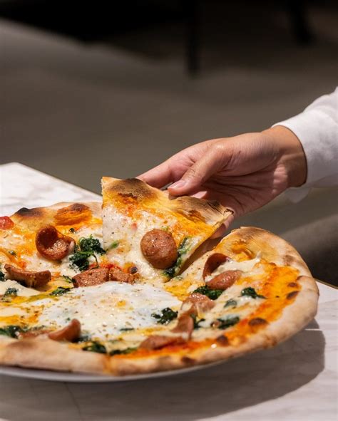 The 10 Best Pizza Places in Manila .